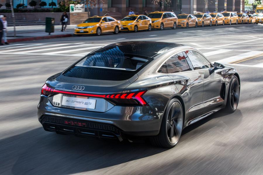  Audi e-tron GT Concept 2018 года  (фото 63 из 69)